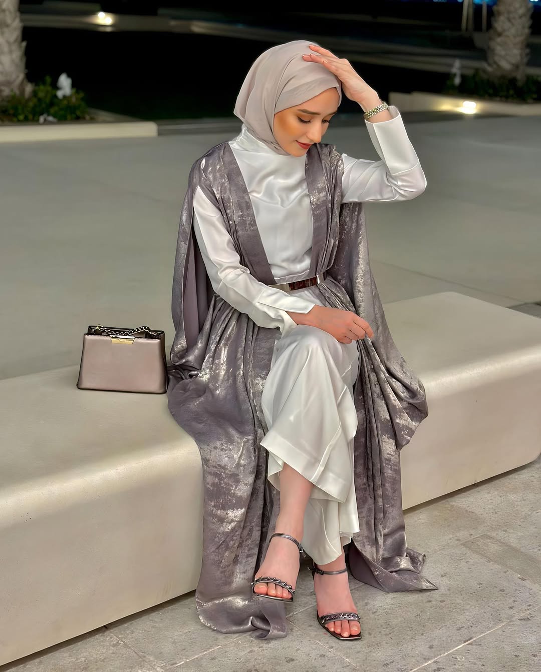Elegant Evening Wear: Haneen's Stunning Outfit