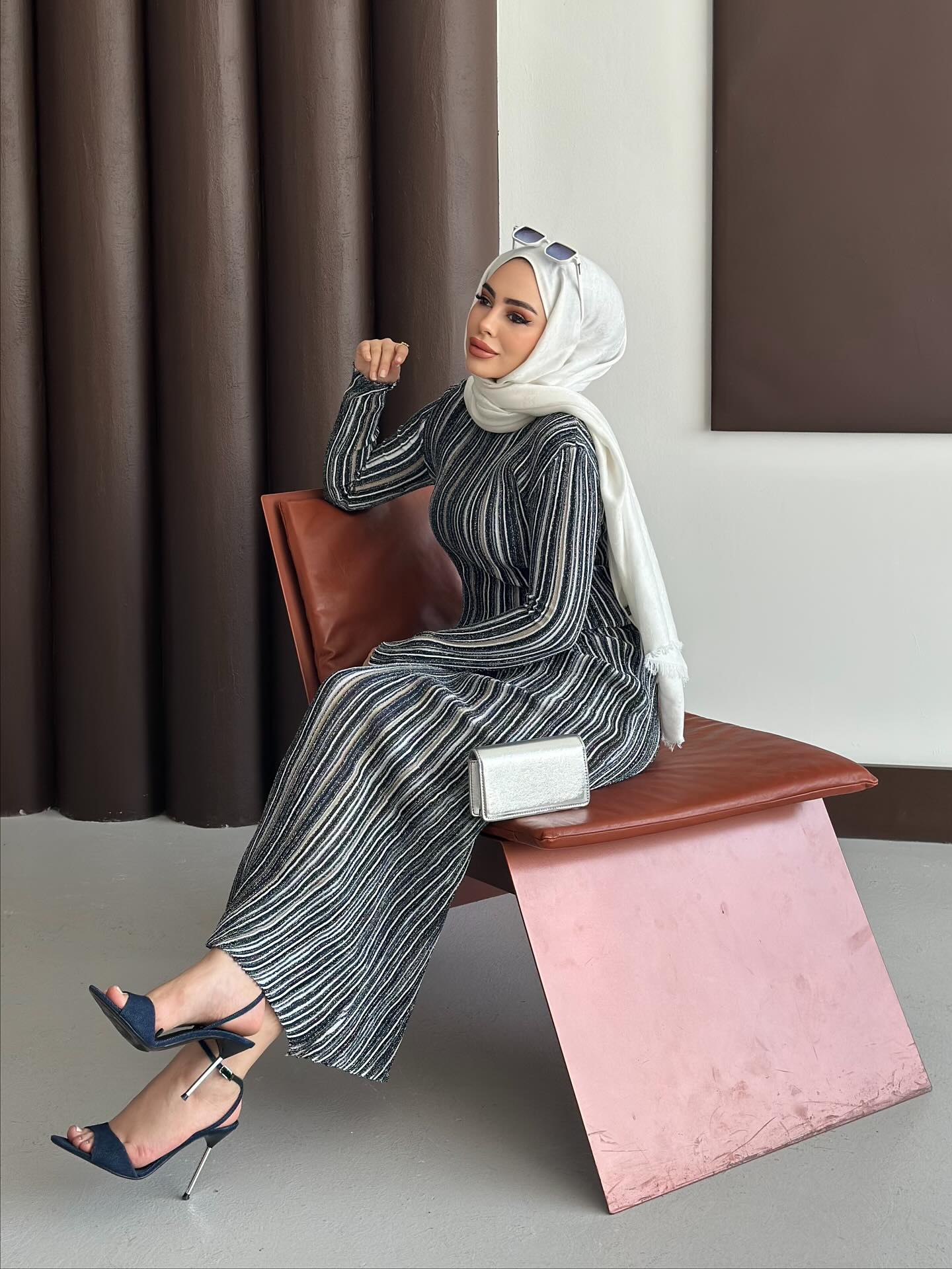 Chic Elegance: Elif's Striped Maxi Dress Style