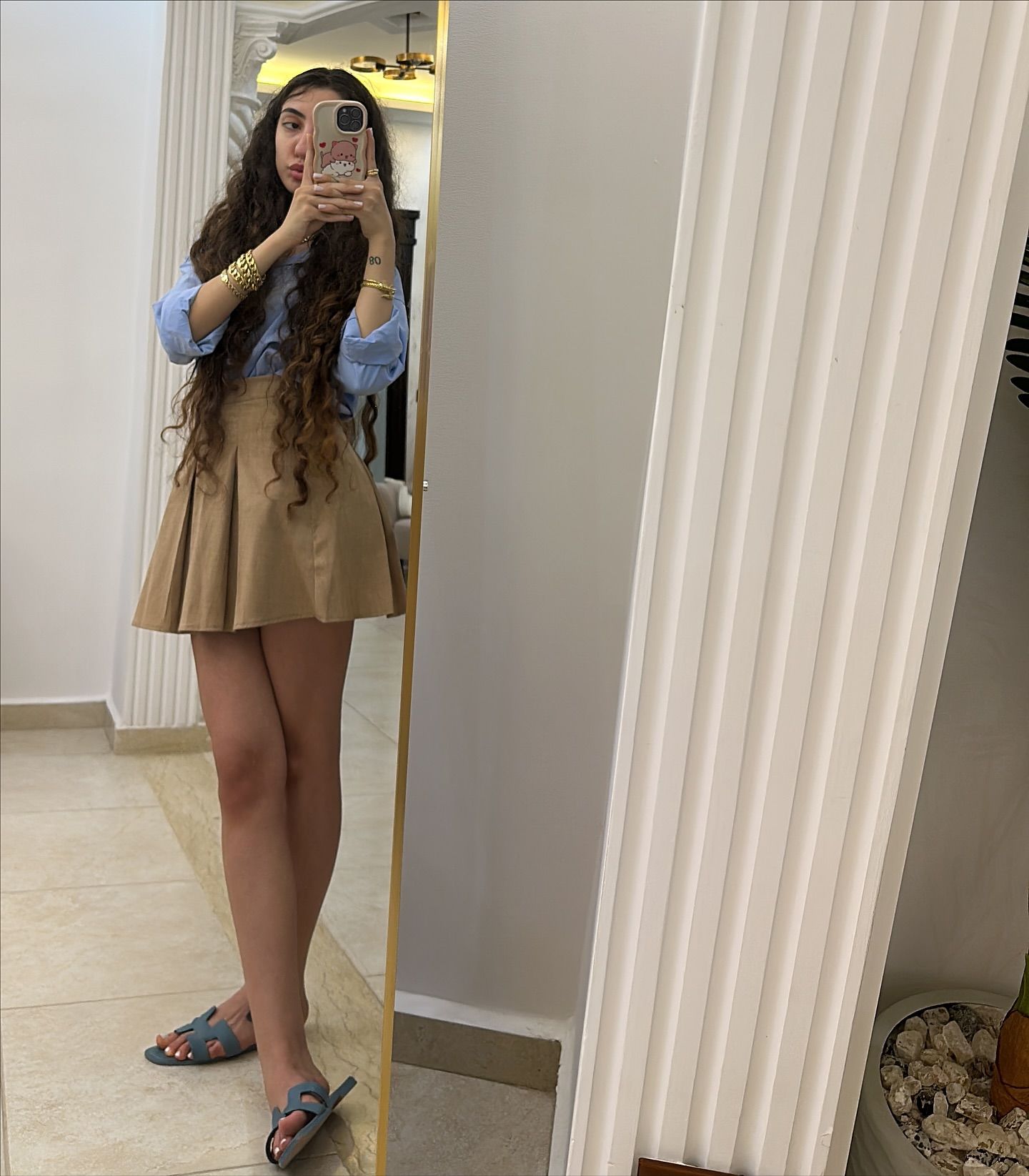 Chic Summer Look with Effortless Elegance