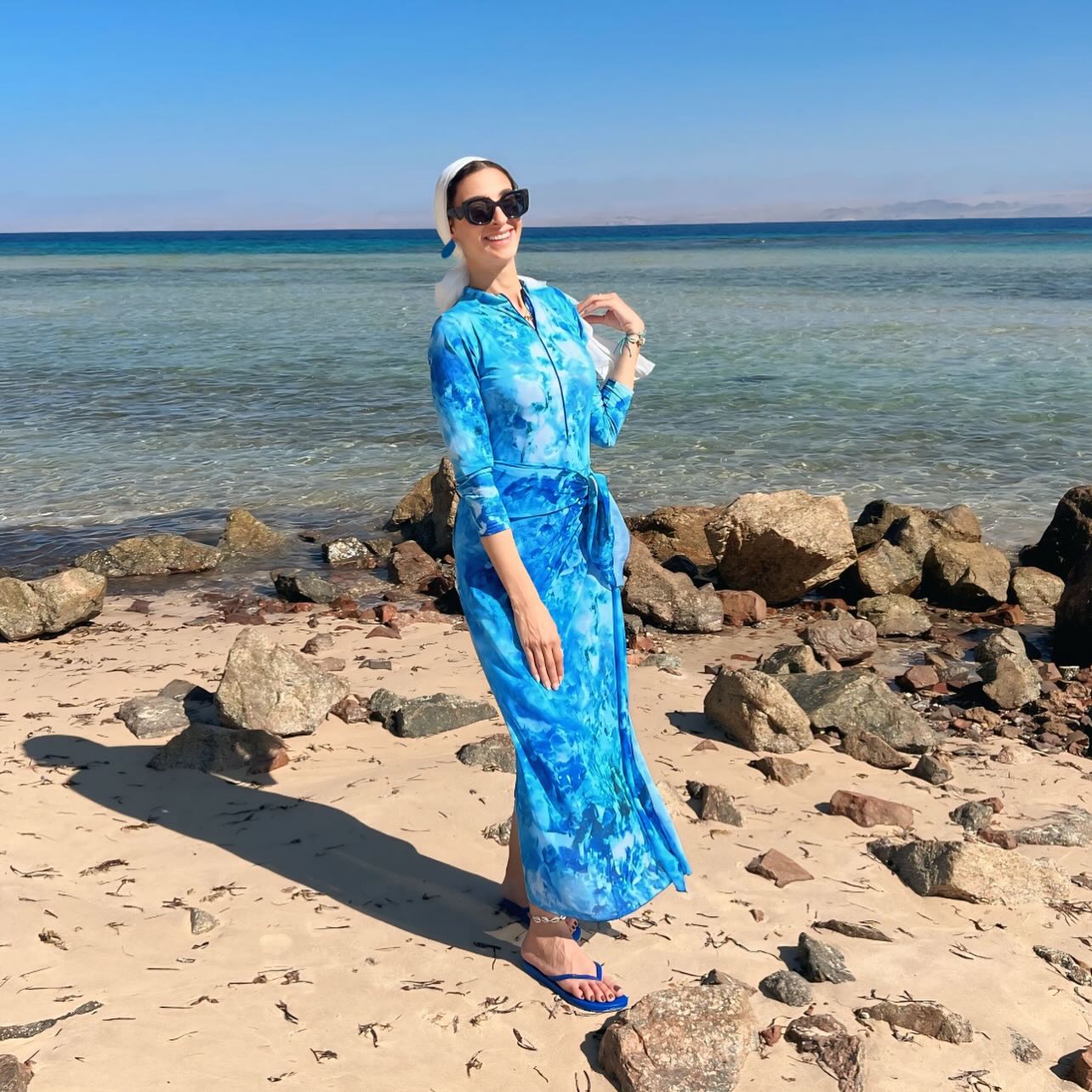 Ocean-Inspired Elegance: Nourhan Shoueab's Beachy Look