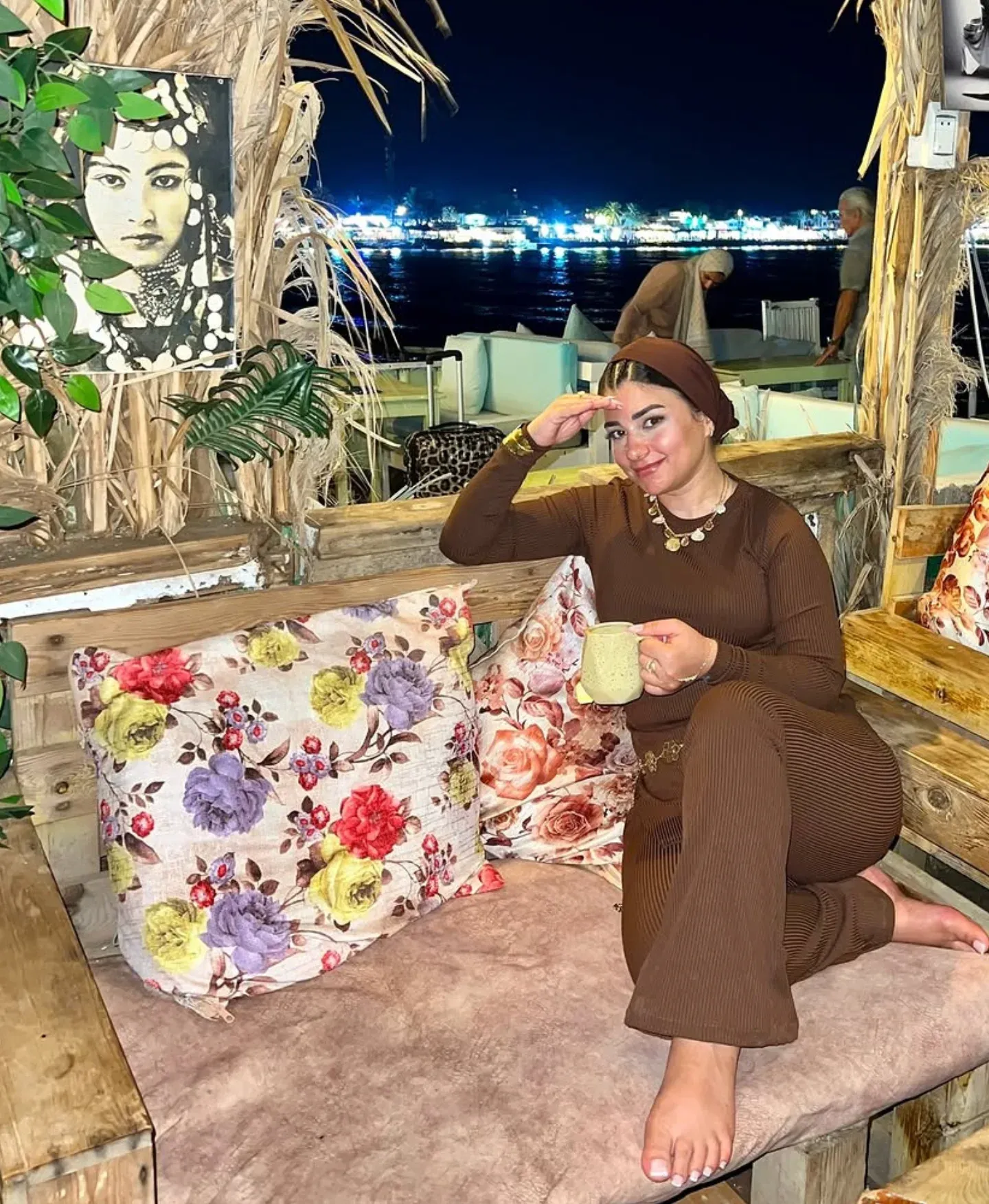 Embracing Cozy Vibes with Earthy Tones