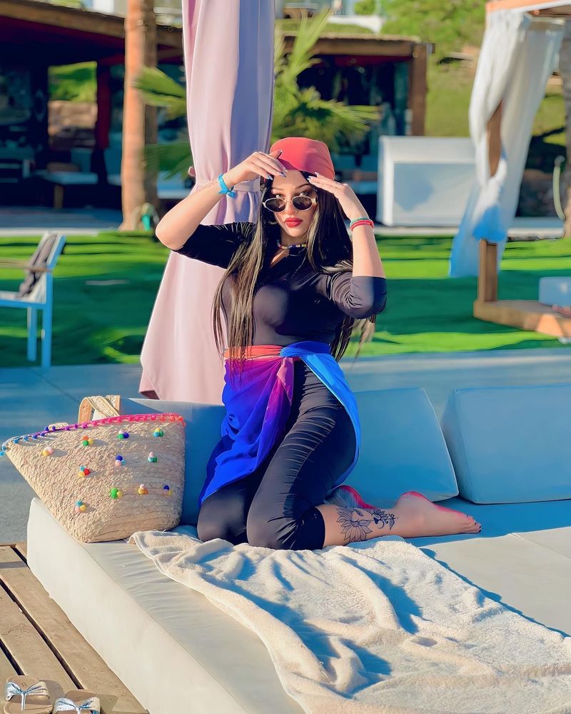 Image of Yassmina Zarzora(👷🏻‍♀️🌸🎤)