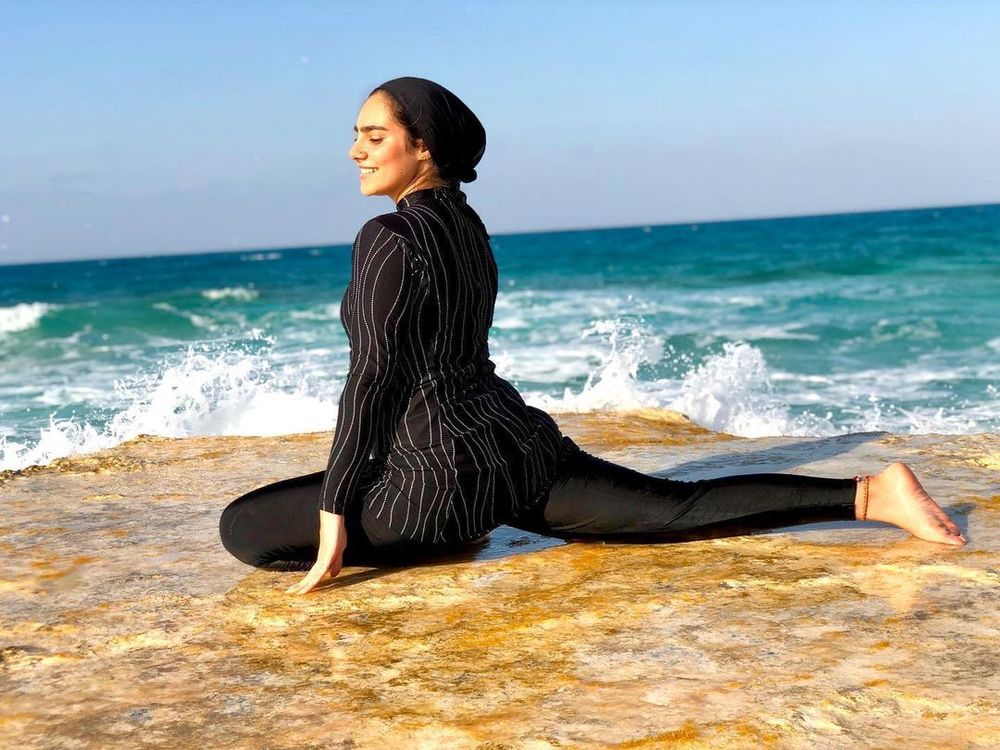 Image of 𝗔𝗺𝗶𝗿𝗮 𝗘𝗹 𝗤𝗲𝗻𝗶𝘀𝗵𝘆