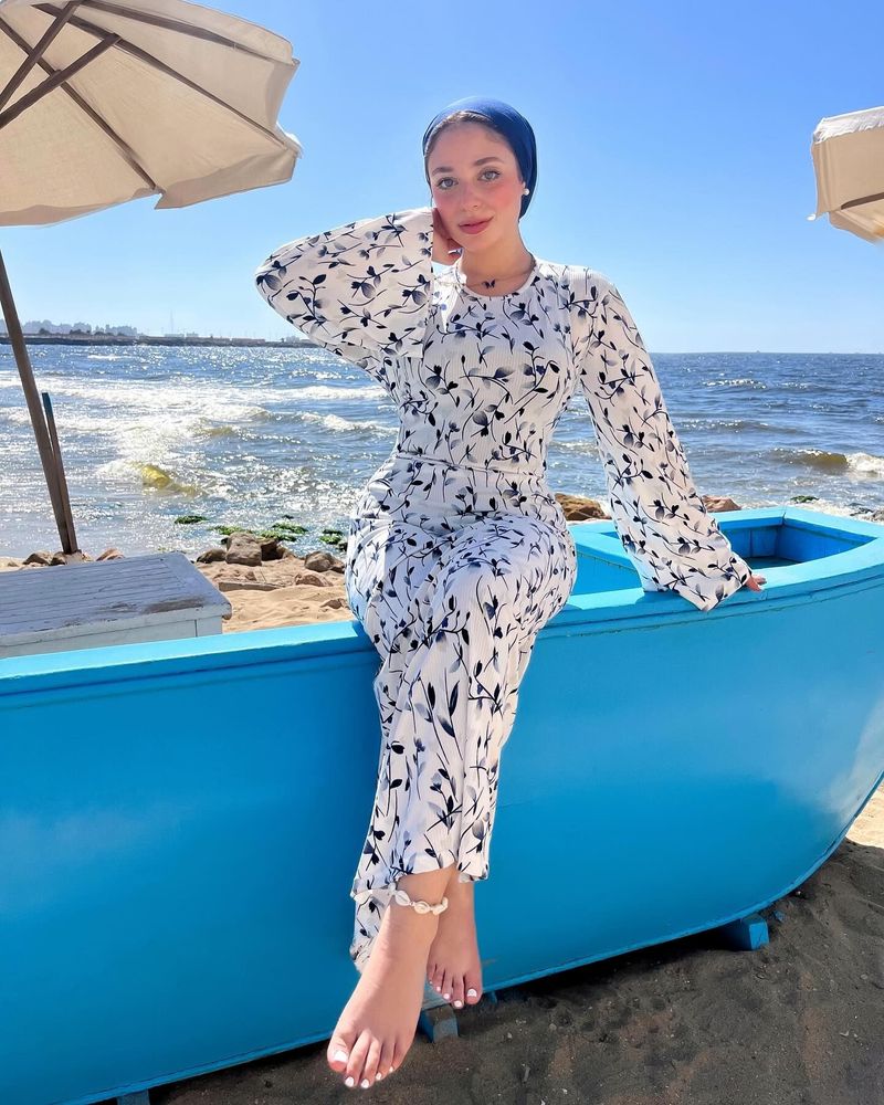 rajaausame on Instagram: "🌊🦋🐟🧜🏻♀️💙
•
Dress @yamurr.eg 🫶🏻"