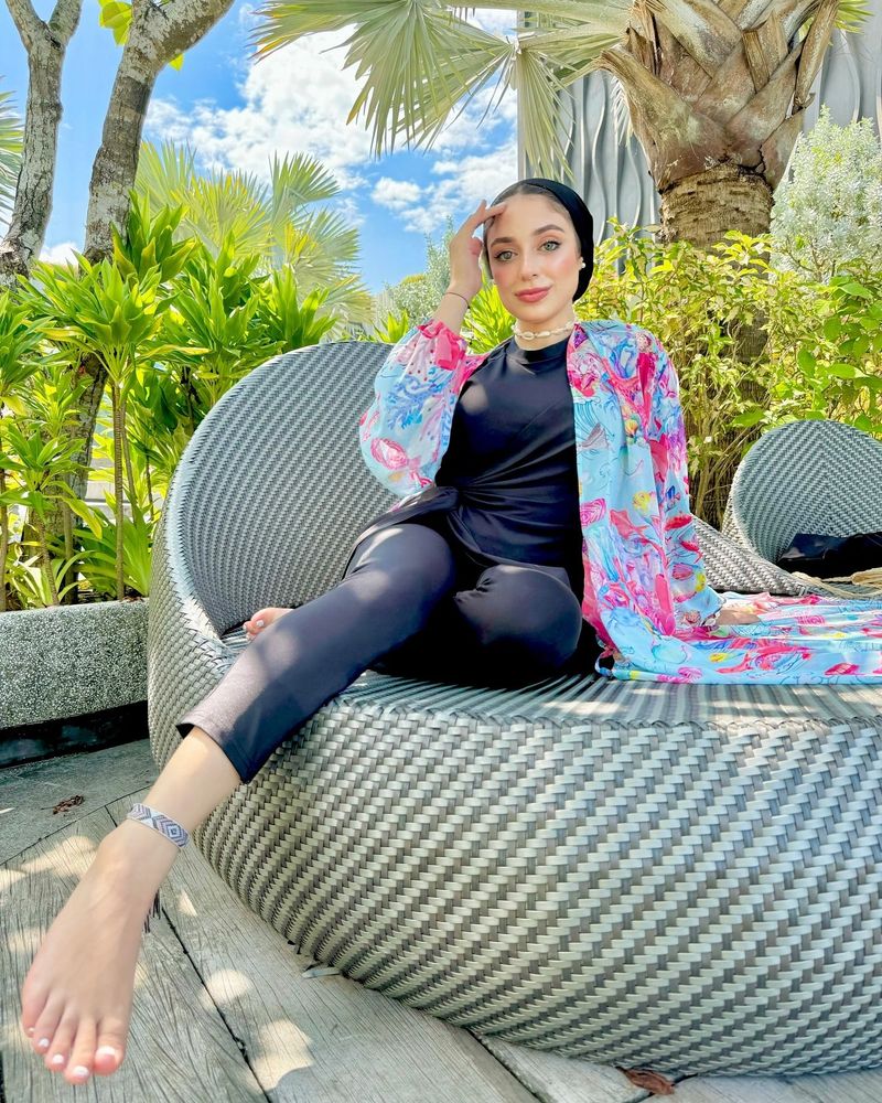 Image of M E D L E Y