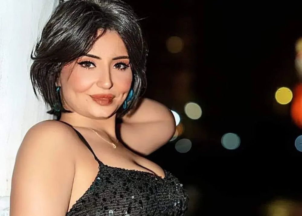 دينا المصري on Instagram: "ولان النفس تميل الي من يدللها دللت نفسي كي لا اميل لاحد👑
#ديناالمصري"