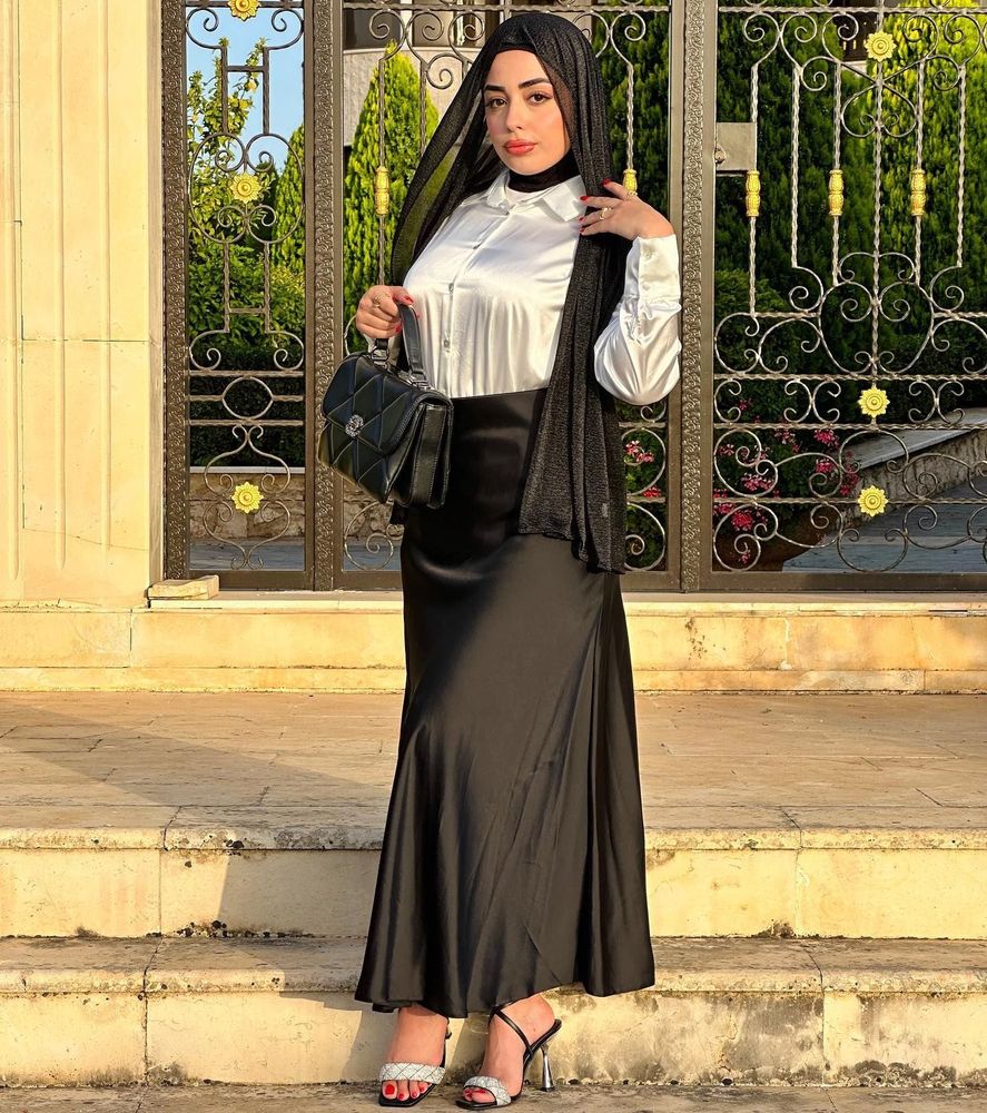 Image of ZEINAB ALAMEEN￼