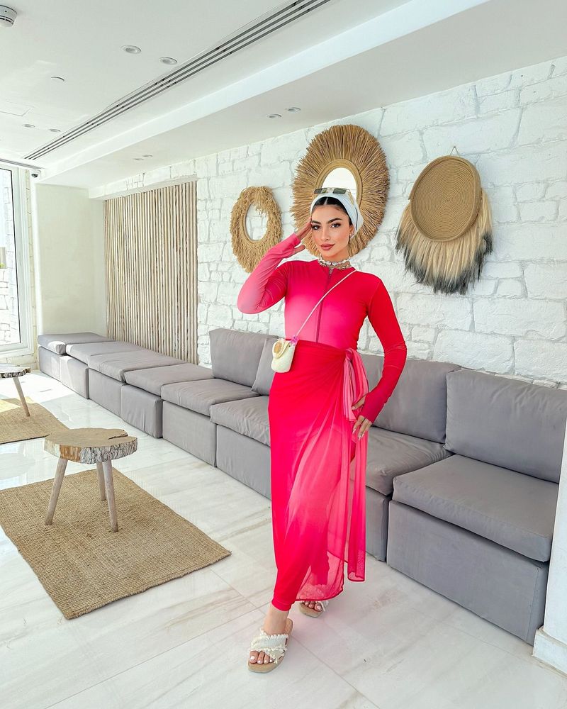 Image of SR Makeup Artist