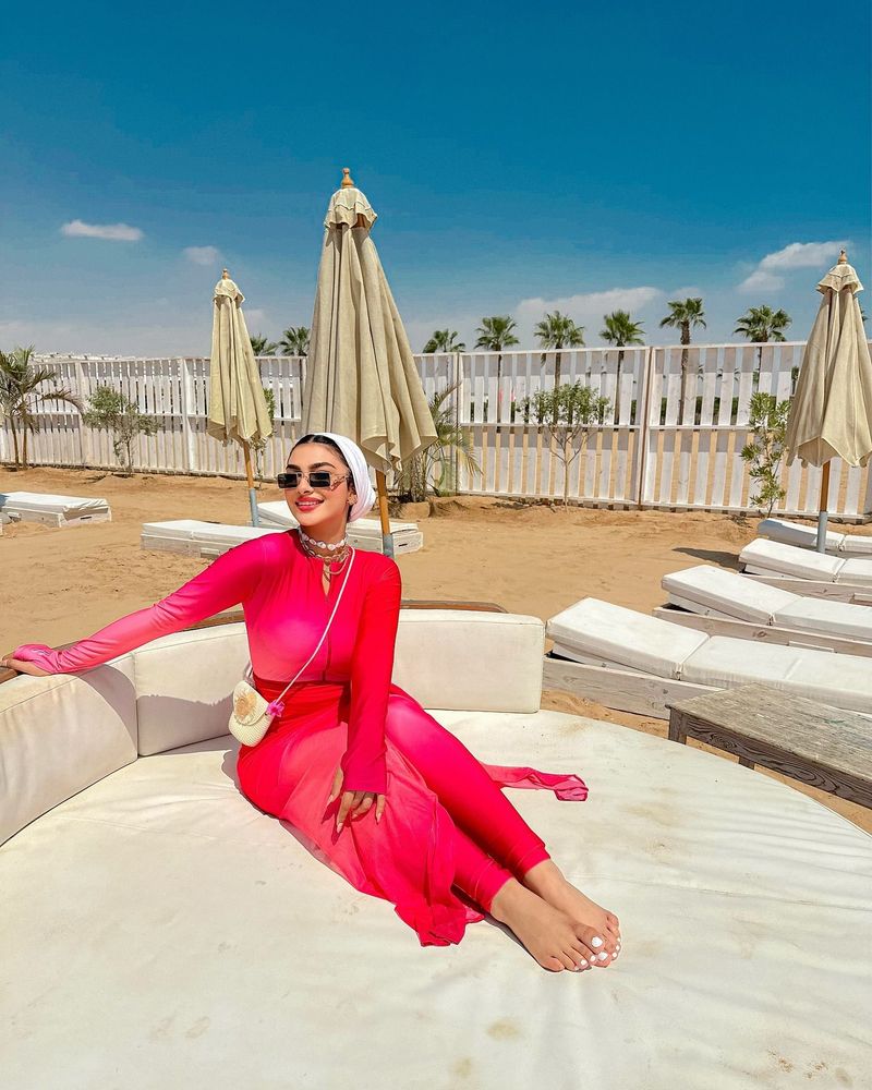 Image of SR Makeup Artist