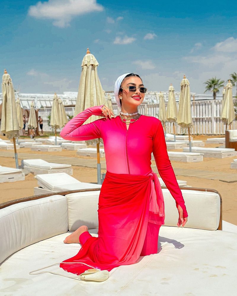 Image of SR Makeup Artist