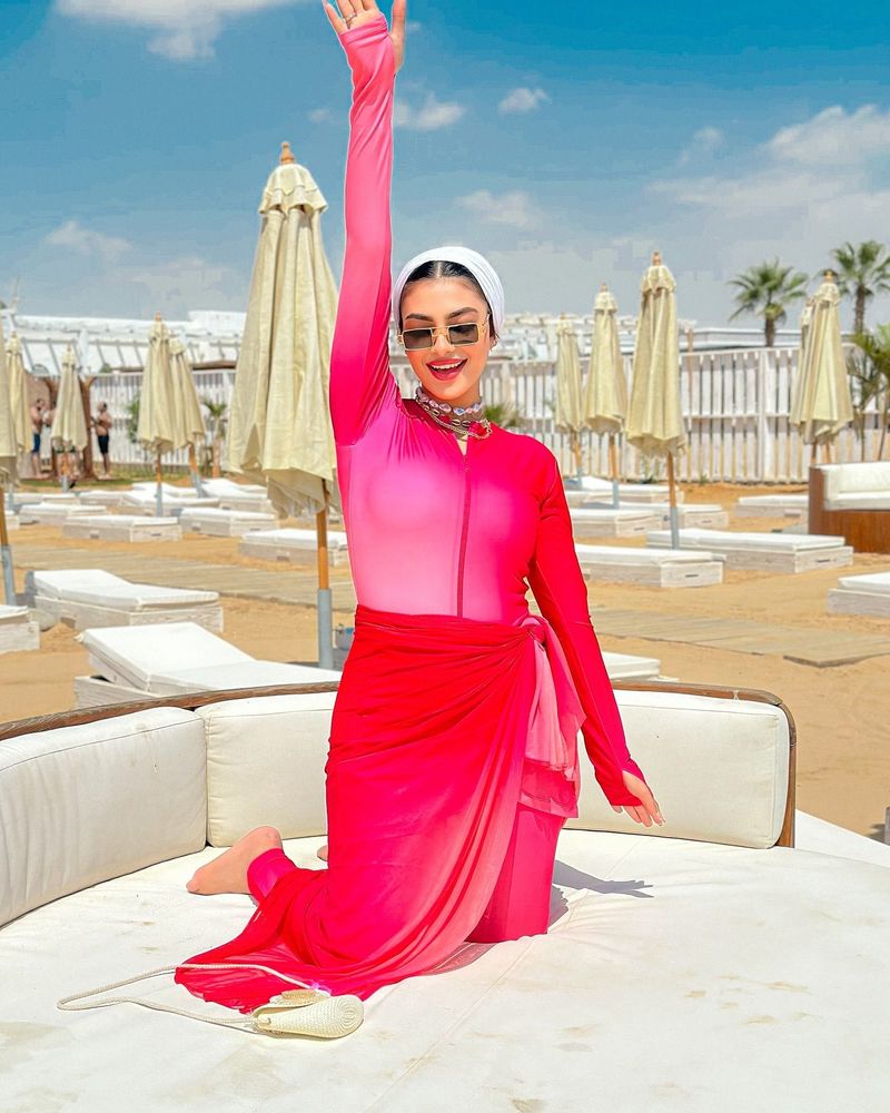 Image of SR Makeup Artist