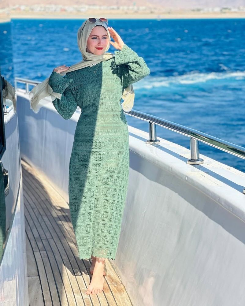 Image of โ๐ฏ๐จ๐ฉ๐ฐ๐ฉ๐จ ๐ฒ๐ฏ๐จ๐ณ๐ฌ๐ญ๐จ | ุญุจูุจุฉ ุฎูููู