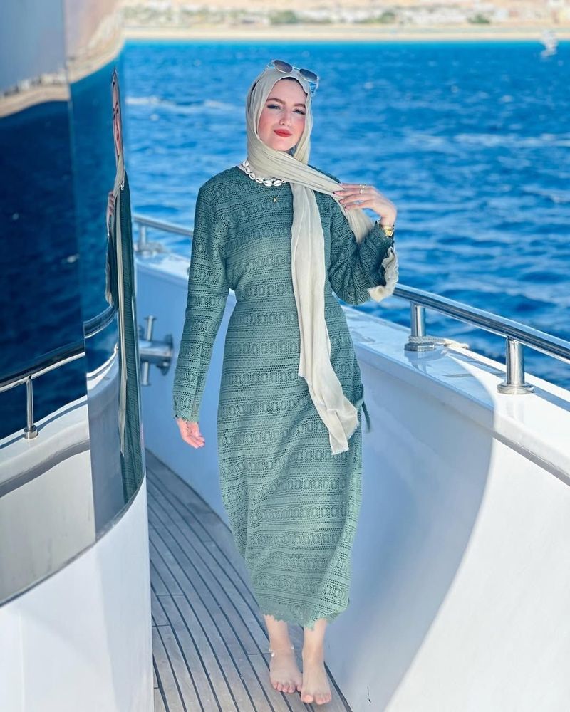 Image of โ๐ฏ๐จ๐ฉ๐ฐ๐ฉ๐จ ๐ฒ๐ฏ๐จ๐ณ๐ฌ๐ญ๐จ | ุญุจูุจุฉ ุฎูููู