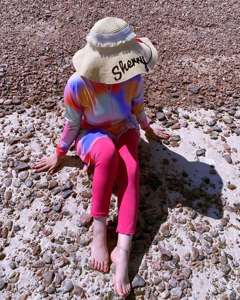 Image of ‎SHERRY MOHAMED | شيري محمد📍‎ on Instagram‎: "صور من السنه اللي فاتت بس جه وقتها 😂💗"‎