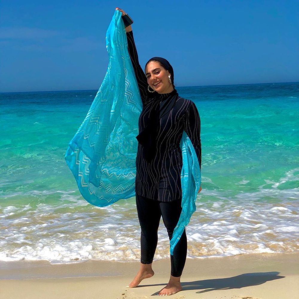 Image of 𝗔𝗺𝗶𝗿𝗮 𝗘𝗹 𝗤𝗲𝗻𝗶𝘀𝗵𝘆