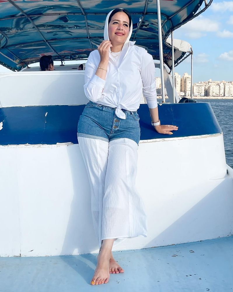 Image of 𝖒𝖆𝖍𝖆 𝖒𝖔𝖍𝖘𝖊𝖓🕊