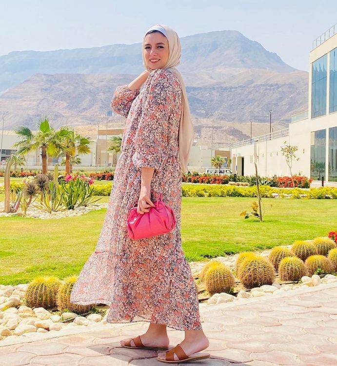 Image of S A R A HEFNY