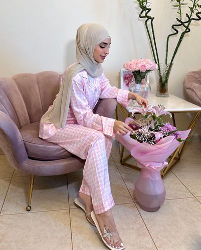 ‎Dr.Raneem Ghassan✨د.رنيم غسان‎ on Instagram: "Got these lovely pajamas from the new collection of @luvletteofficial 😍🔥 you can find them at shein and their quality is top notch😍 they have BIG sales thats end TODAY make sure to catch their biggest sale of the year 🎉 
Discount code LBSRXNEEM for extra 15% OFF 🔥
Pink set 🔎 9884799
Black set🔎 22582108 
#LuvletteBigSale #Luvlette #LuvlettePartner #blackFriday #ELBUEFIN"