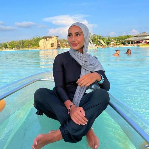 Image of NaNa 🧕🏻👩🏻💄😍