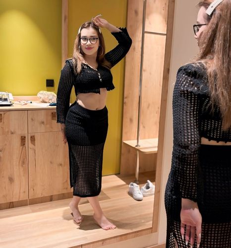 ECRİN DİLEK GÖKÇE 🧿💚 on Instagram: "Hellüğğ ❤️‍🔥🍑🐈"