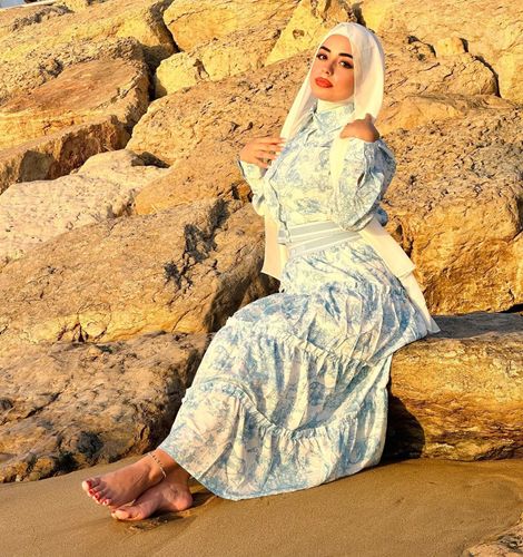 Zeinab. on Instagram: "🌊"