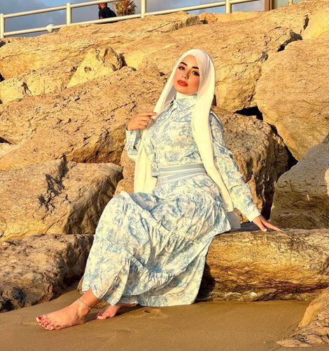 Zeinab. on Instagram: "🌊"