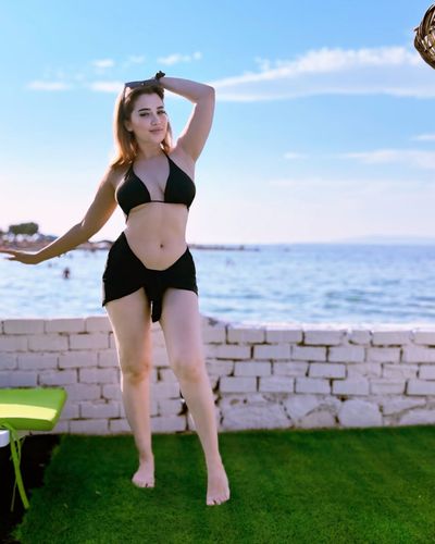 ECRİN DİLEK GÖKÇE 🧿💚 on Instagram: "❤️‍🔥🤤🍑"